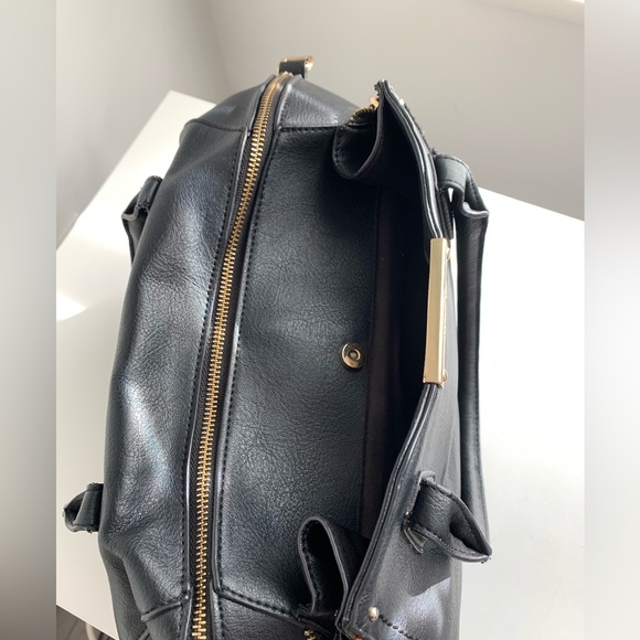 Large Aldo Handbag - Picture 5 of 9